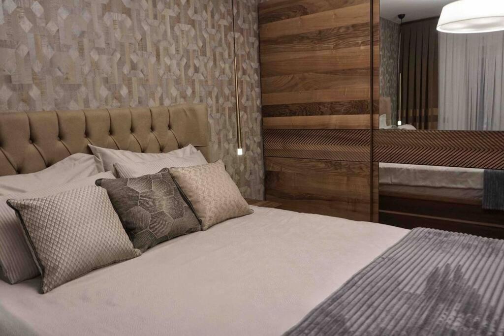 New Luxury 3-Bedroom Apartment Segovia Exteriér fotografie