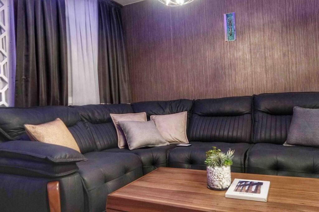 New Luxury 3-Bedroom Apartment Segovia Exteriér fotografie
